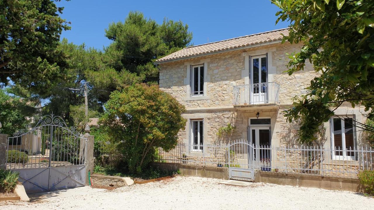 Hébergement de vacances La Maison D'isidore - 6 Personnes Avec Climatisation, Piscine Et Jardin Clos
